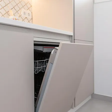 Beachside Surf & Sun Playa Americas *