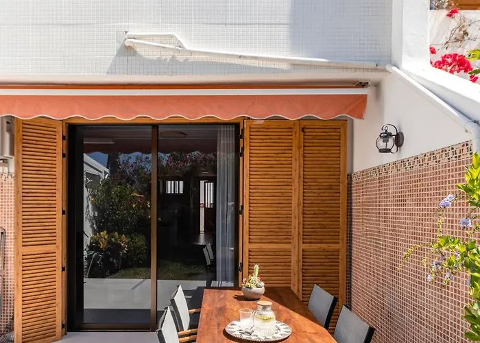 Beachside Surf & Sun Playa Americas ヴィラ