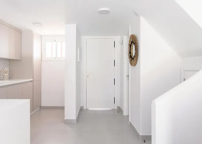 Beachside Surf&sun Playa Americas Villa *