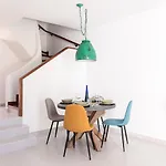 Beachside Surf & Sun Playa Americas 빌라 *